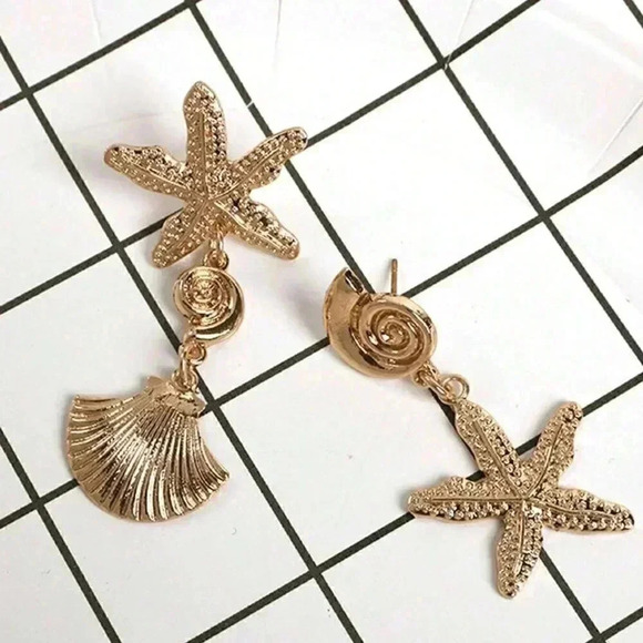 Gold Boho Womens Boho Zinc Alloy Starfish & Shell Drop Earrings - Picture 2 of 2